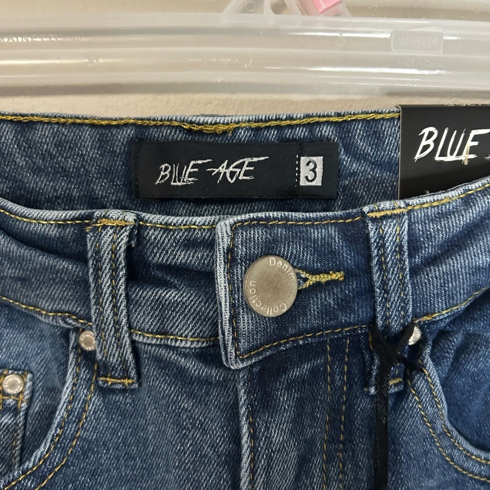 NWT Distressed Blue Age Flare Jeans, Size 3 - Picture 3 of 9